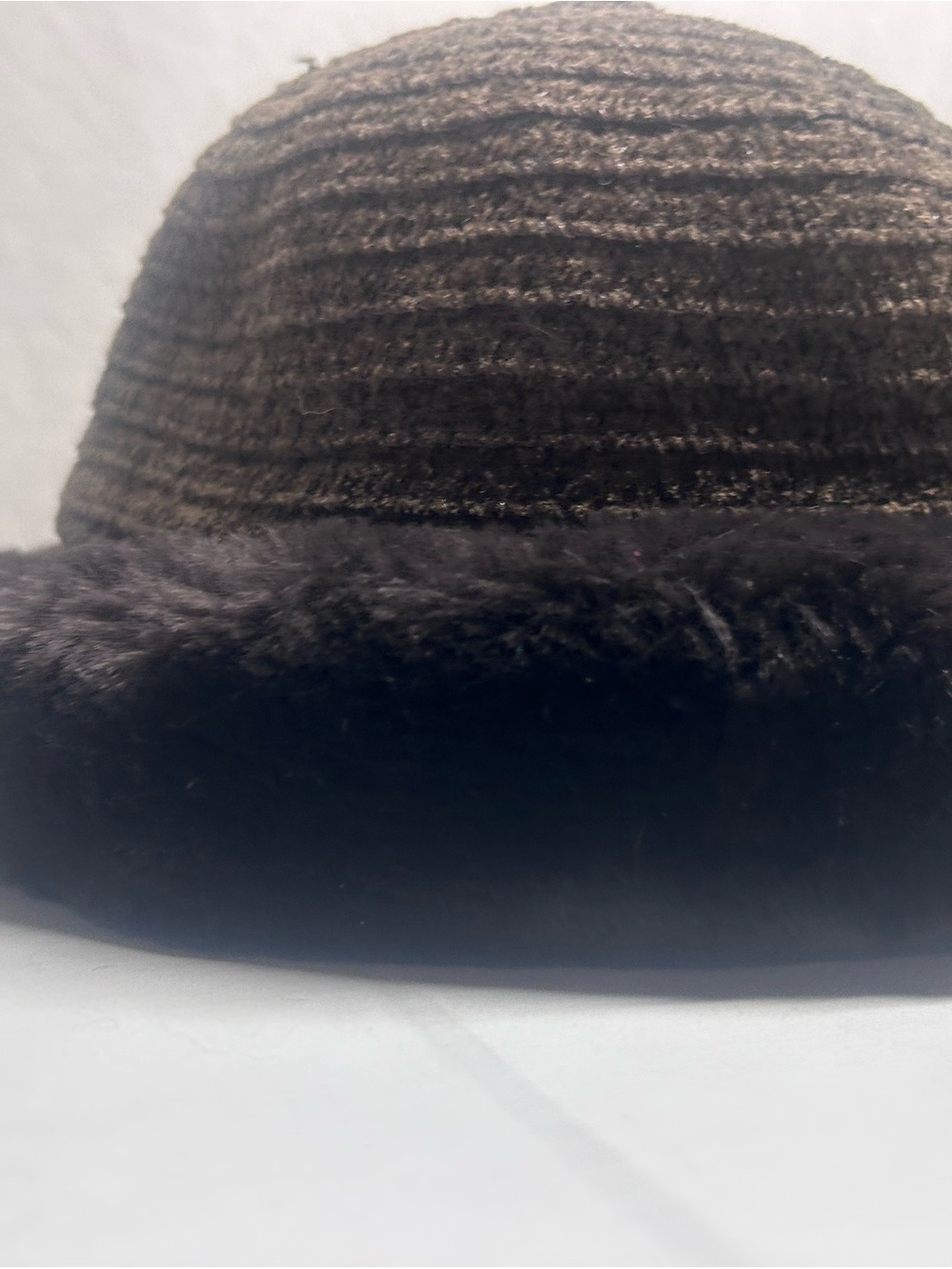 Liz Claiborne Dark Brown Knit Cloche Hat with Faux Fur Brim - Picture 2 of 8